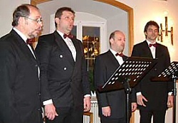 Die Mitterteicher Nachtw�chter in Konzertkleidung