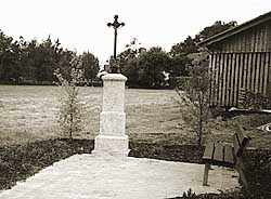 Das "Heser"-Kreuz an seinem neuen Platz